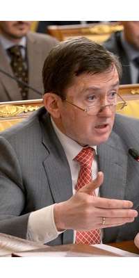 Alexander Pochinok, Russian economist, dies at age 56